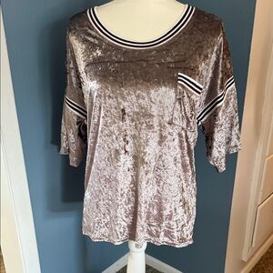 POL Velvet Top in Shimmering Taupe size S